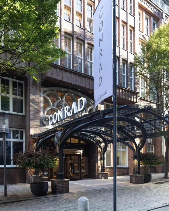 Conrad Hamburg, photo 2
