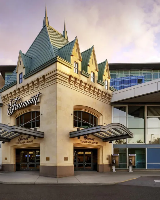 Fairmont Vancouver Airport In-Terminal Hotel, photo 3