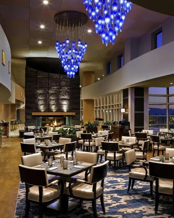 Fairmont Vancouver Airport In-Terminal Hotel, photo 2