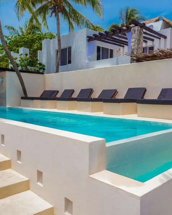 Lotus Beach Hotel, photo 1