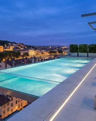 Piscine d'hôtel à Lyon