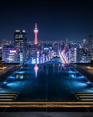 Hôtel avec piscine à Osaka