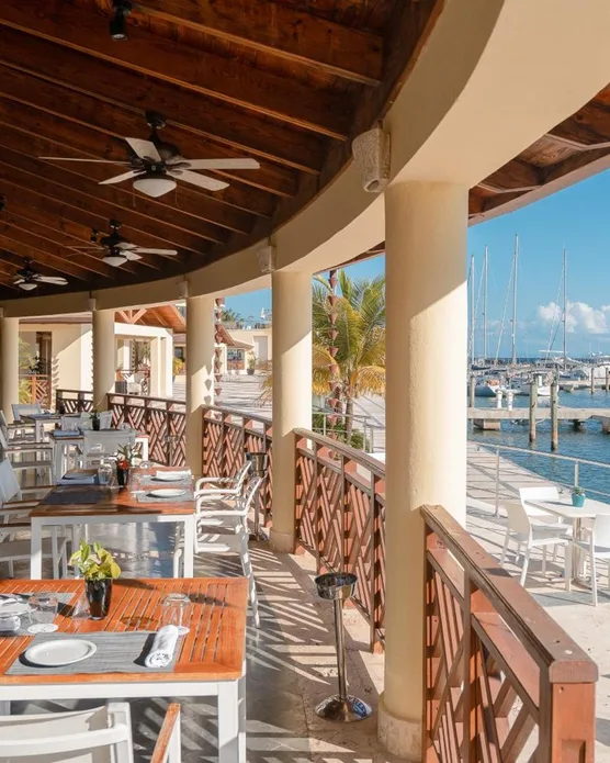 The Bannister Hotel & Yacht Club, photo 5