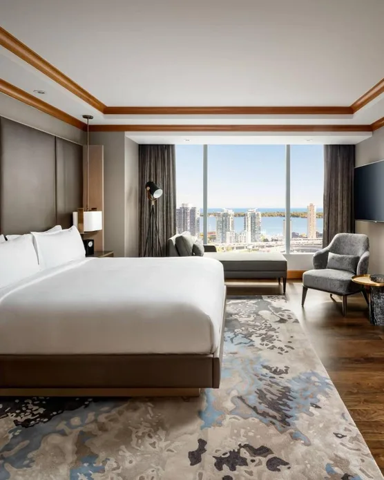The Ritz-Carlton, Toronto, photo 2