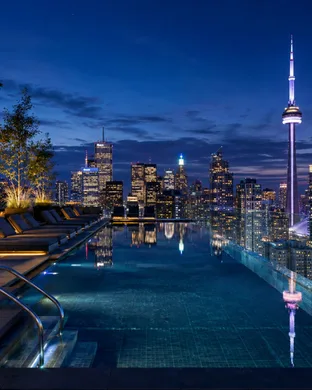 Hôtel avec piscine à Toronto