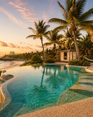 Piscine d'hôtel à Tulum
