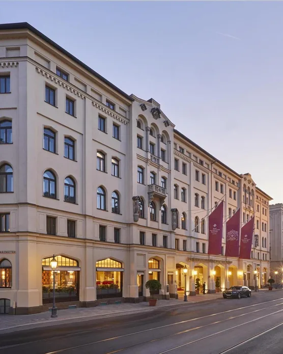 Vier Jahreszeiten Kempinski München, photo 3